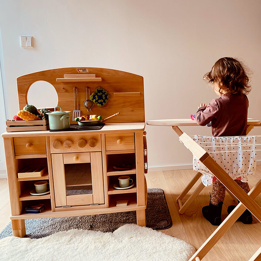 Kinderküche Cinderella aus Buche Vollholz