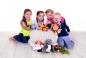 Preview: Kinder spielen mit Tier-Handpuppen