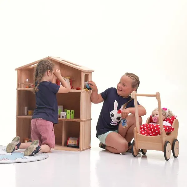 Puppenwagen aus Holz fürs Spielzimmer Zuhause oder Kita